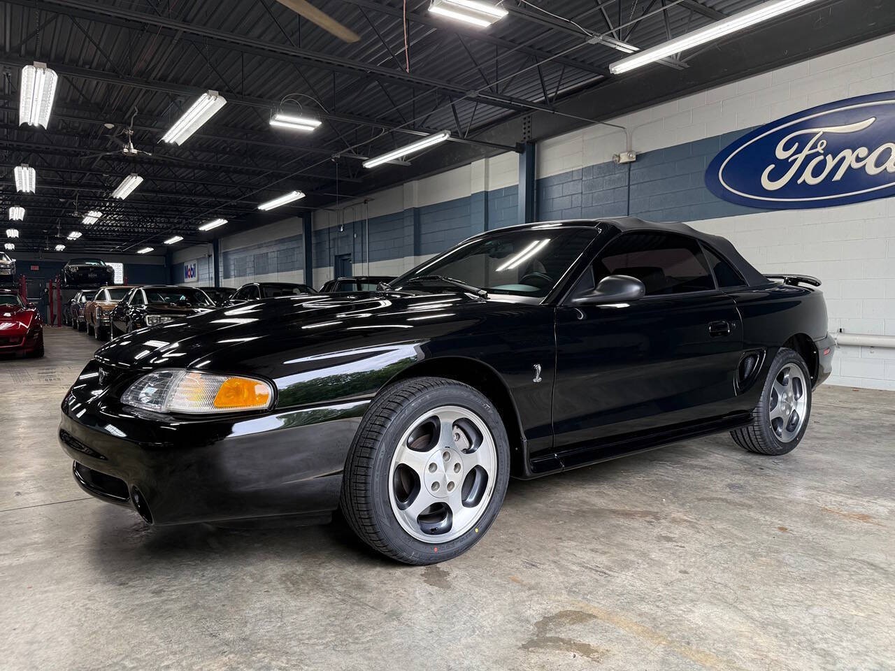Ford-Mustang-1997-Convertible-Black