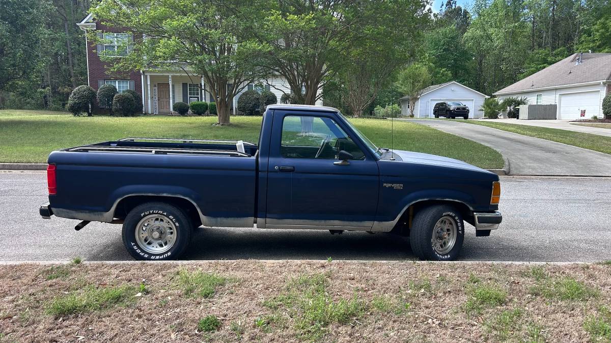 Ford-Ranger-1989-Blue