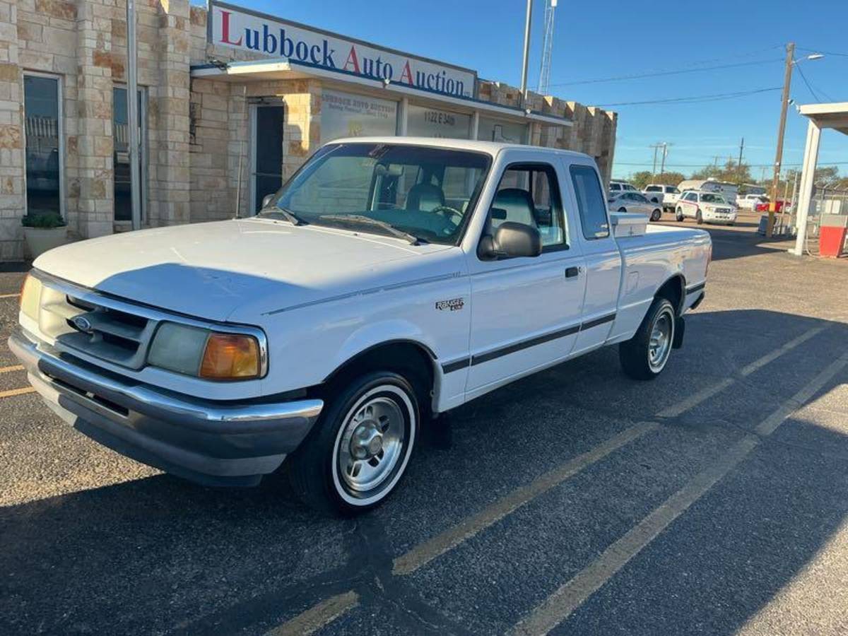 Ford-Ranger-xlt-1995-White