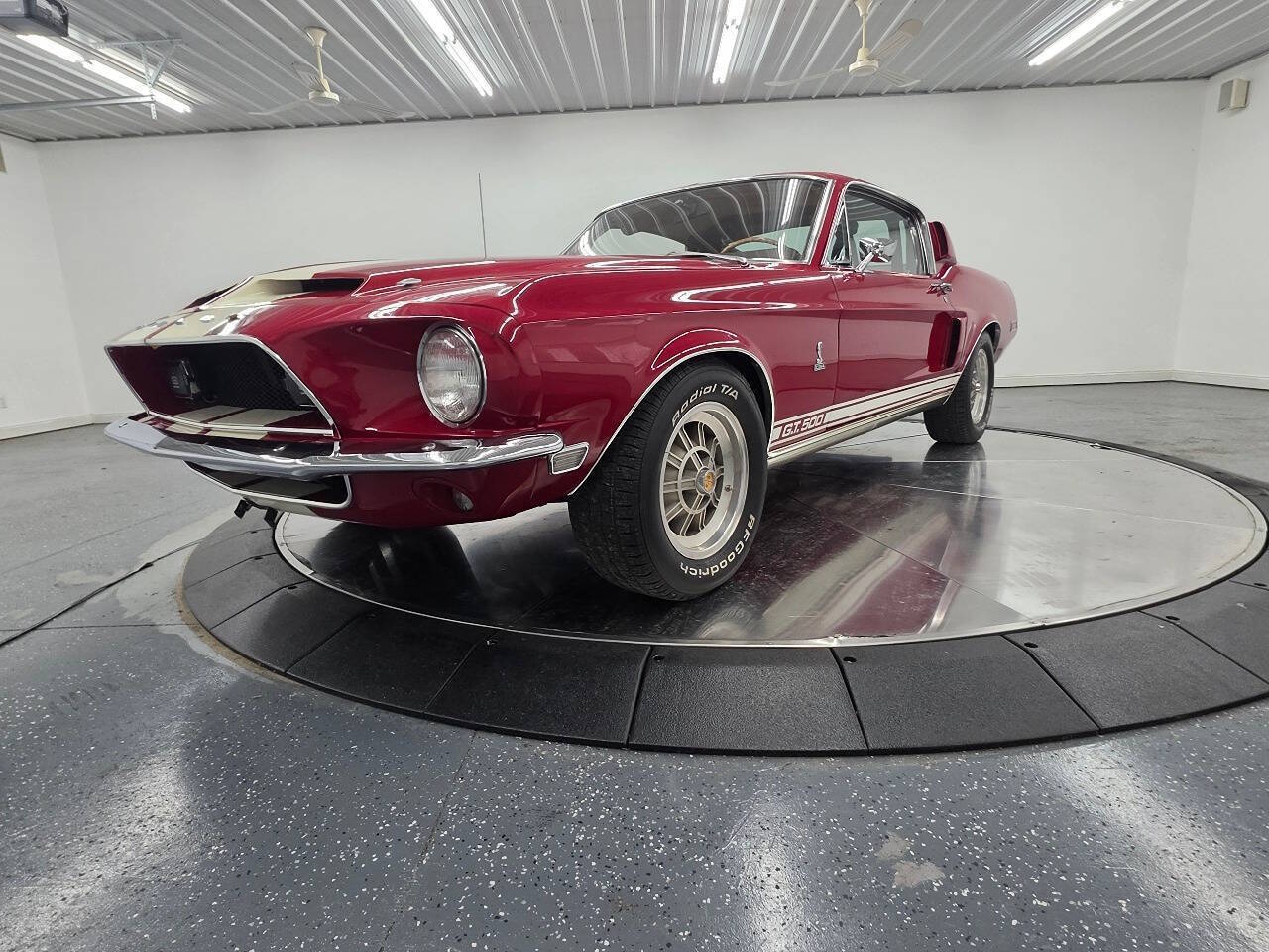 Ford-Shelby-gt500-1968-Red