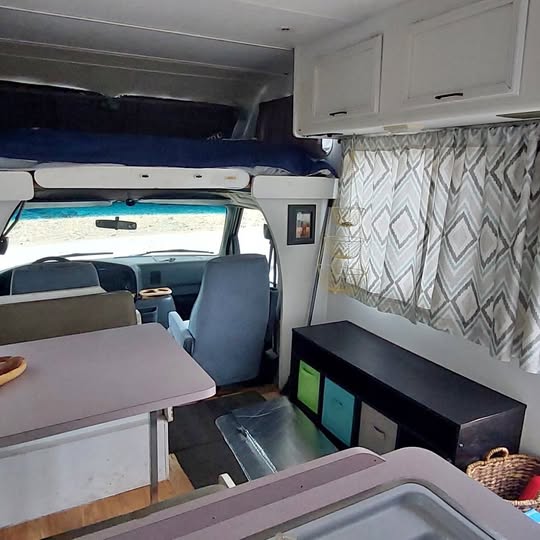 Ford-e-350-econoline-Tioga-montara-1993