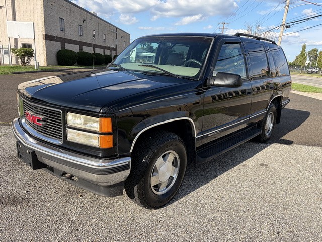 GMC-Yukon-1997-SUV-Tan