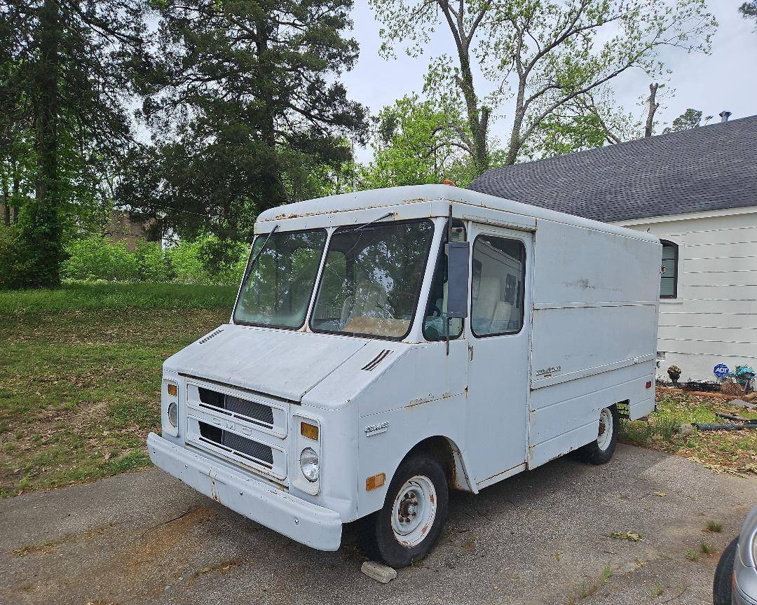 Gmc-Chevy-1974-White