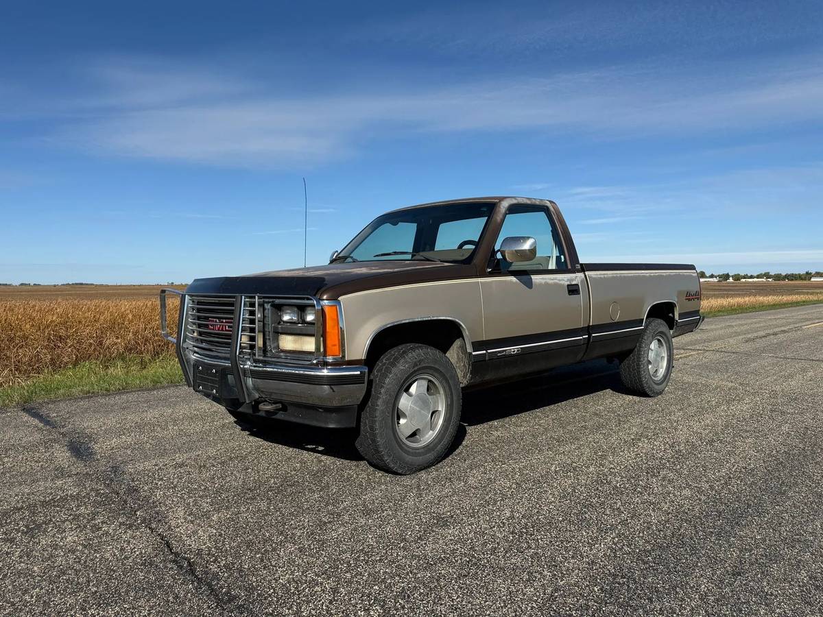 Gmc-Gmt-400-12-ton-nominal-1988-Brown