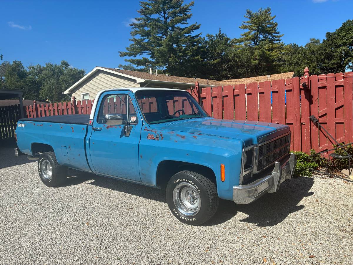 Gmc-Sierra-grande-heavy-half-1979-Blue