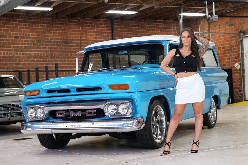 Gmc-Suburban-1966-Teal-Teal