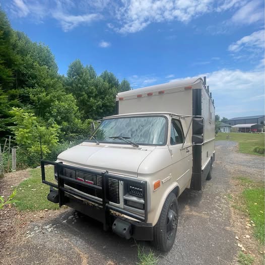 Gmc-Vandura-camper-conversion-1995