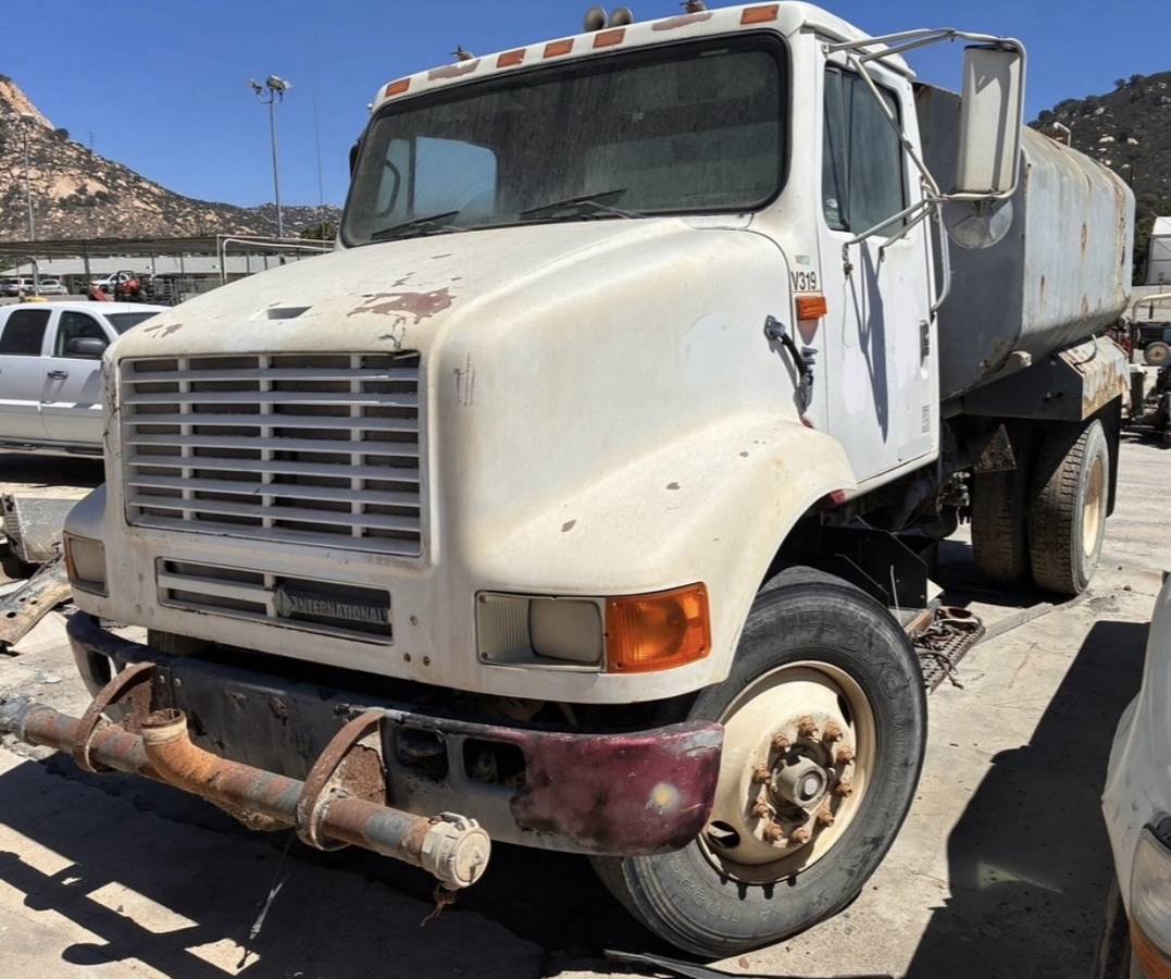 International-ihc-8100-1993