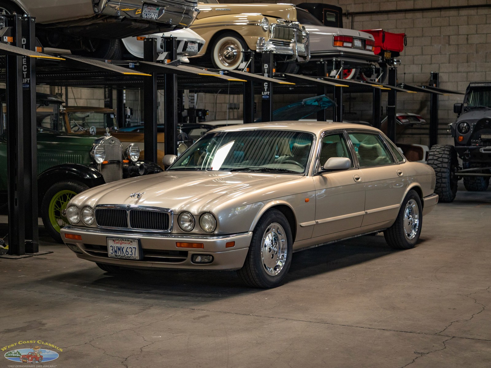 Jaguar-XJ6-1997-Sedan