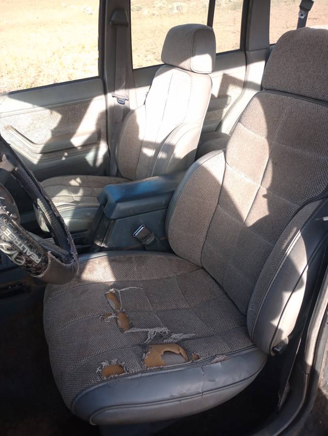 Jeep-Cherokee-1991-Black