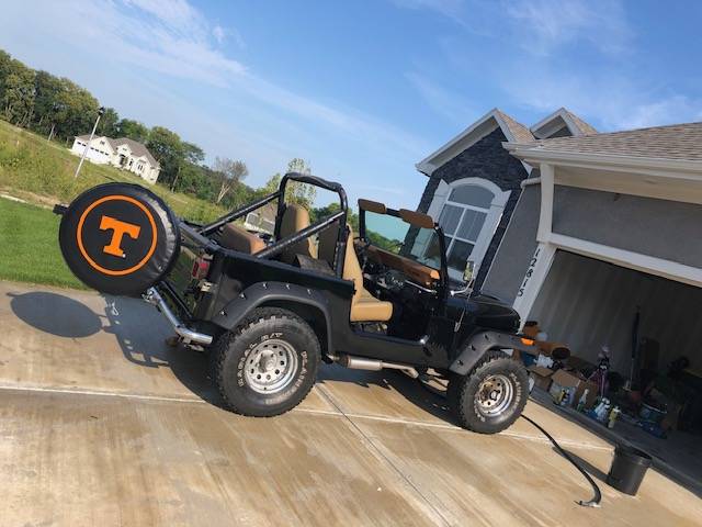 Jeep-Cj-7-1985-Black