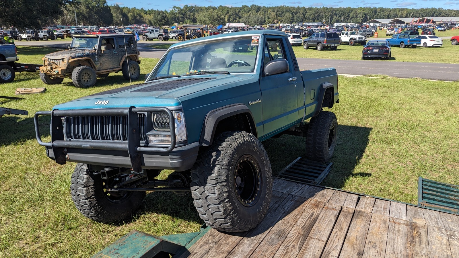 Jeep-Comanche-1989-Standard-Cab-Pickup-Gray