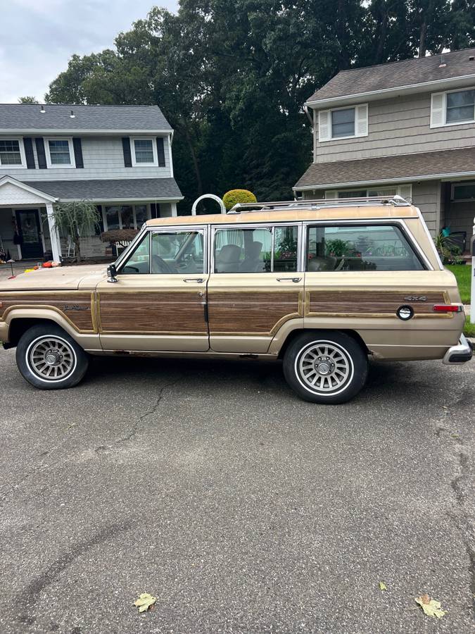 Jeep-Grand-wagoneer-base-1989-Brown