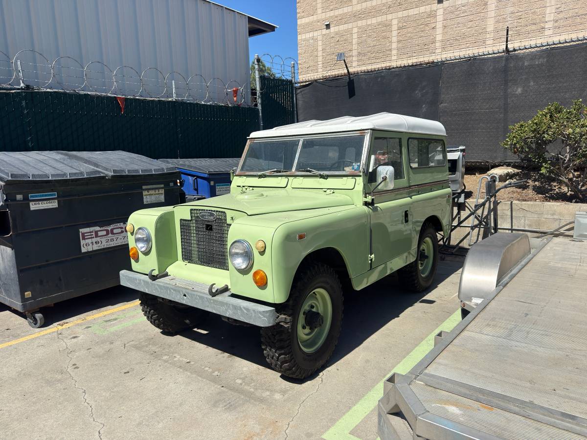 Land-rover-88-series-2a-1969-Green