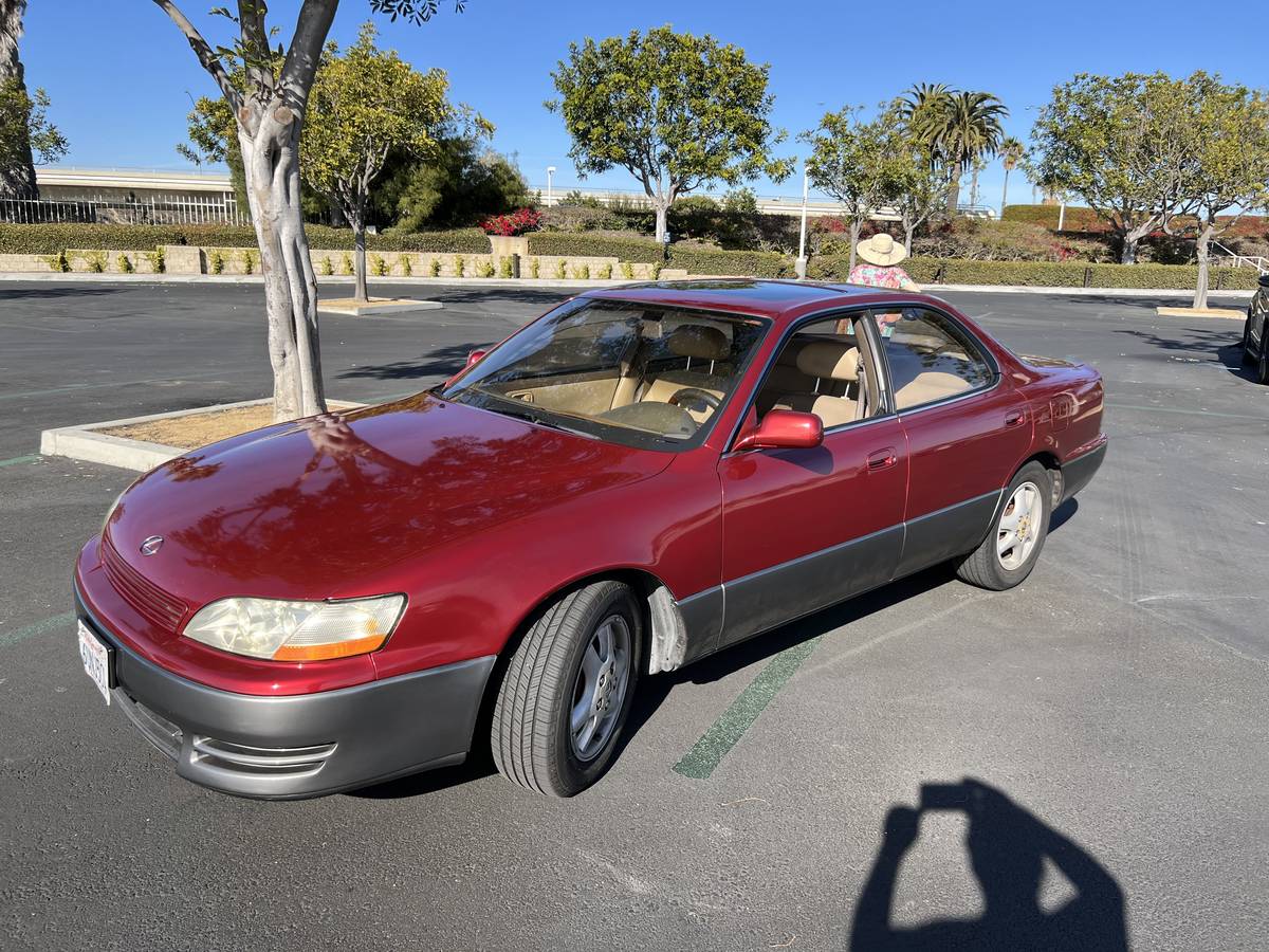 Lexus-1992-Red