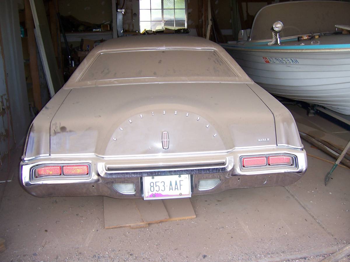 Lincoln-Continental-mk-iv-1973-Brown