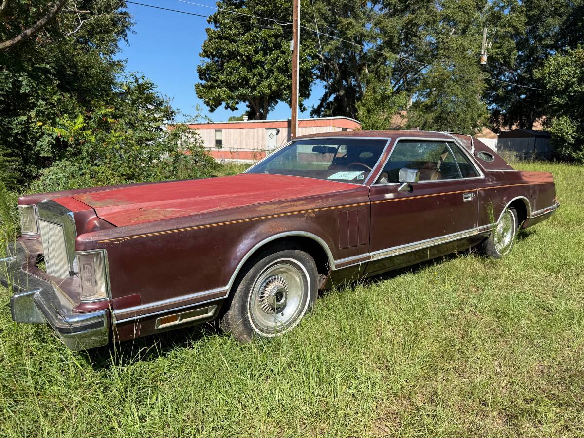 Lincoln-Continental-mk-v-1977-Brown