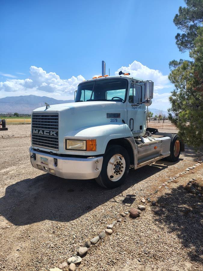 Mack-e7-1994