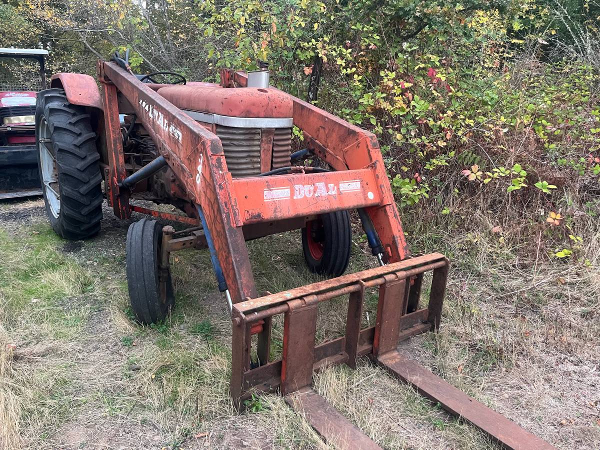 Massey-ferguson-mf90-1959-Red