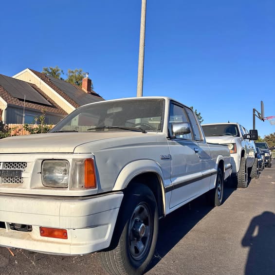 Mazda-B-series-1992