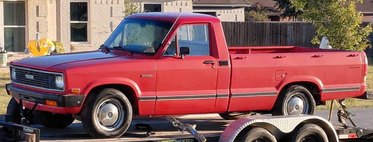 Mazda-B2000-1984-Red