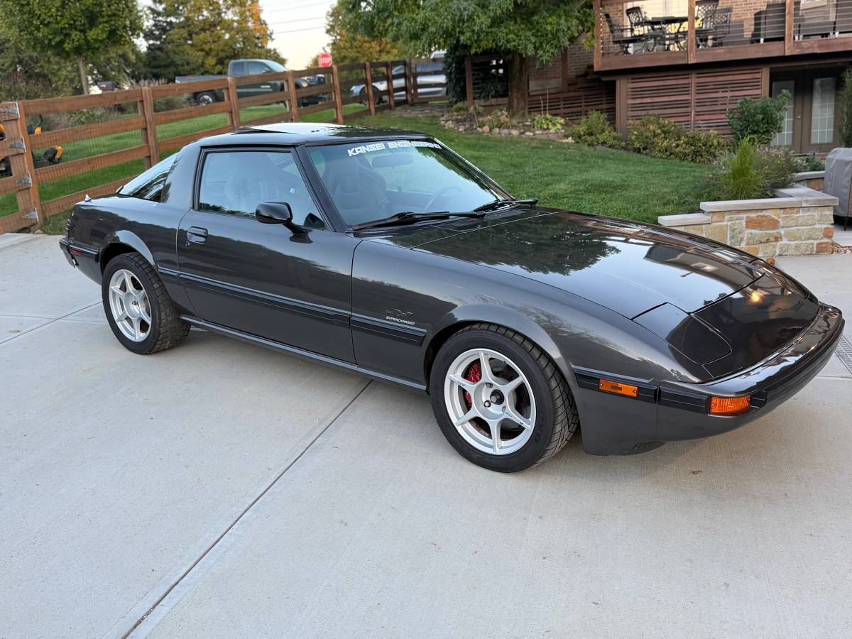 Mazda-Rx-7-1984-Gray