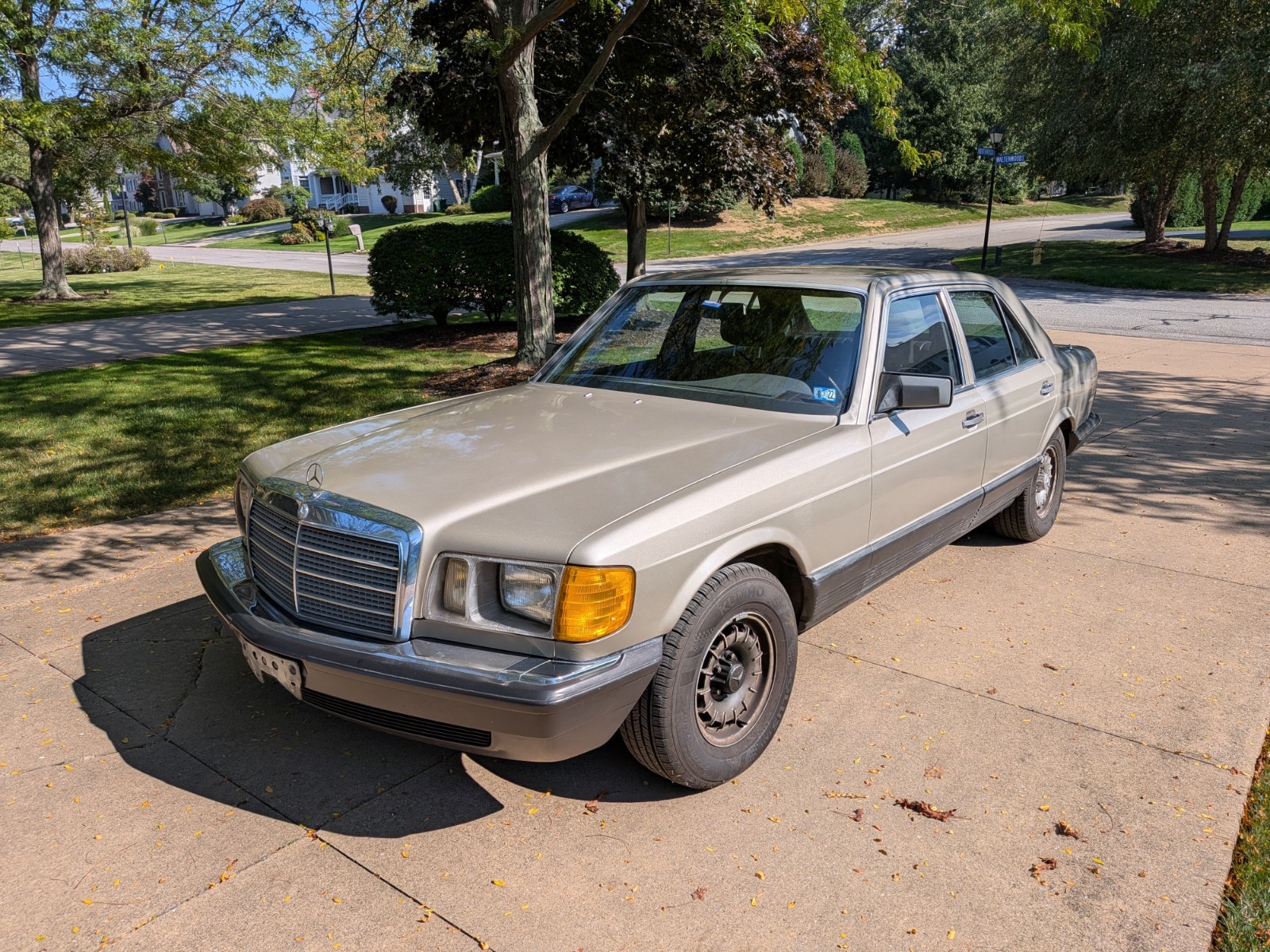 Mercedes-Benz 300-Series 1985