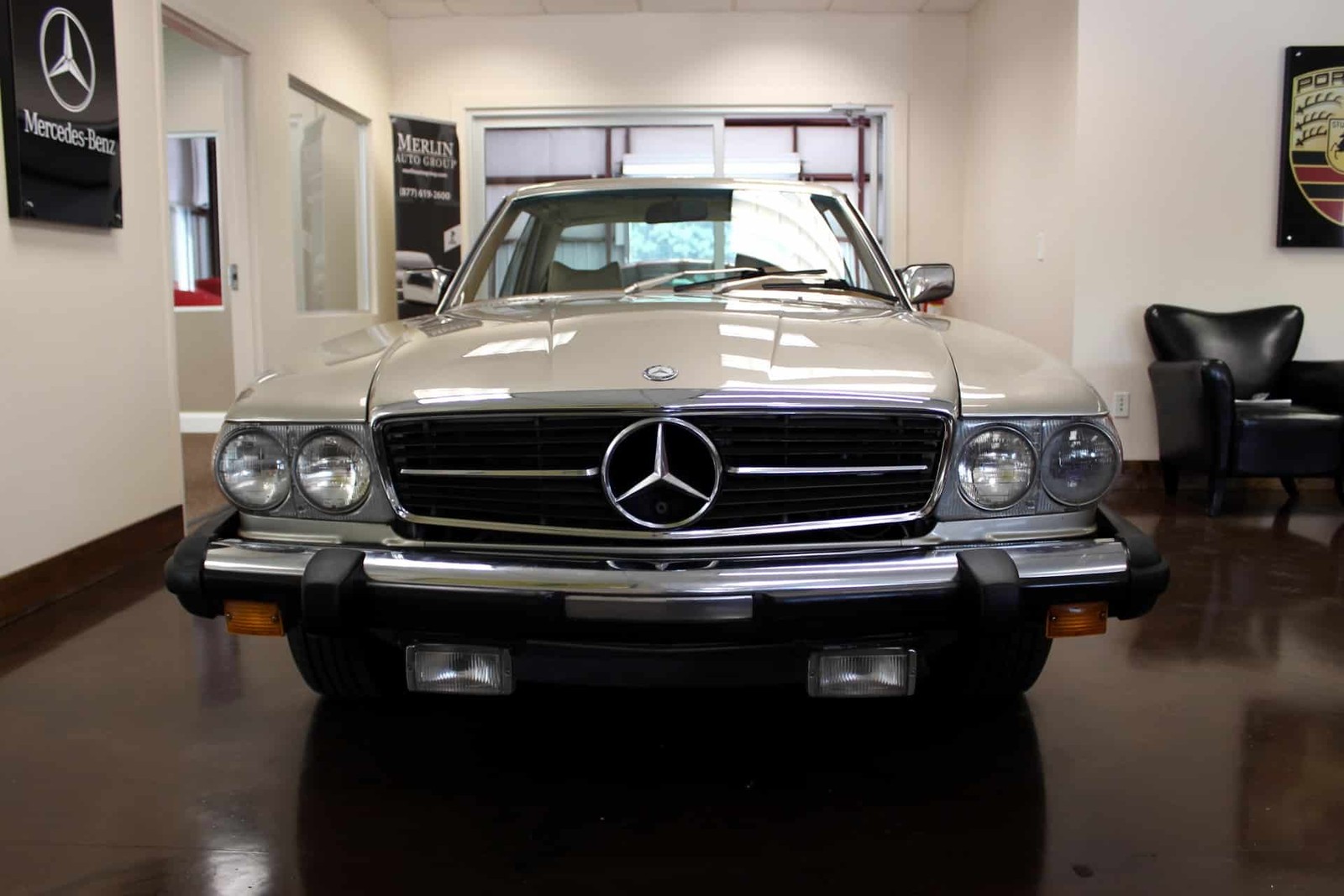Mercedes-Benz-450-SLC-1976