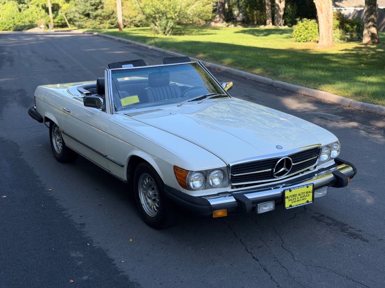 Mercedes-Benz SL-Class 1983