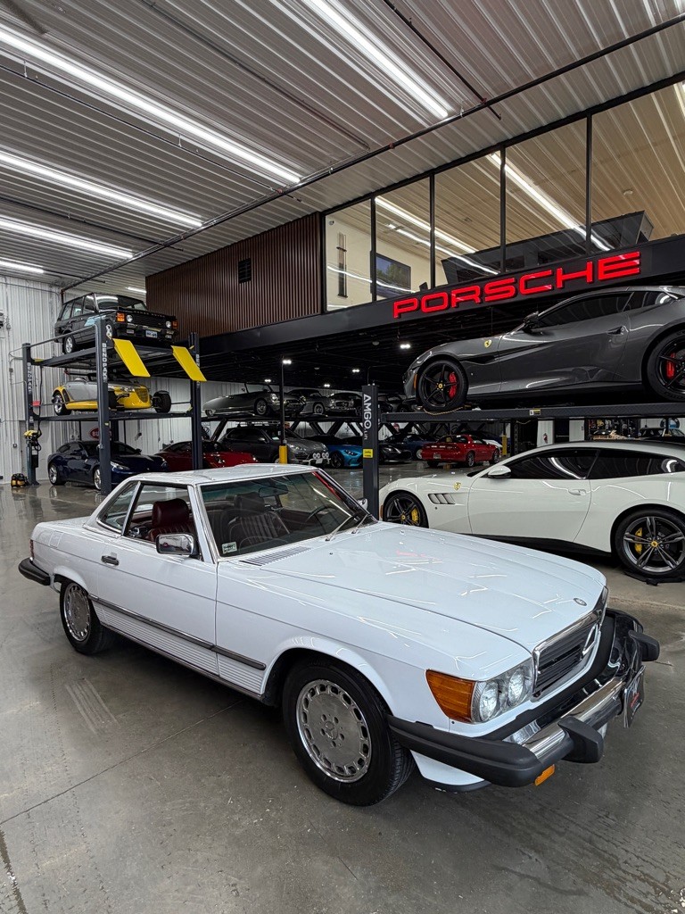 Mercedes-Benz SL-Class 1987