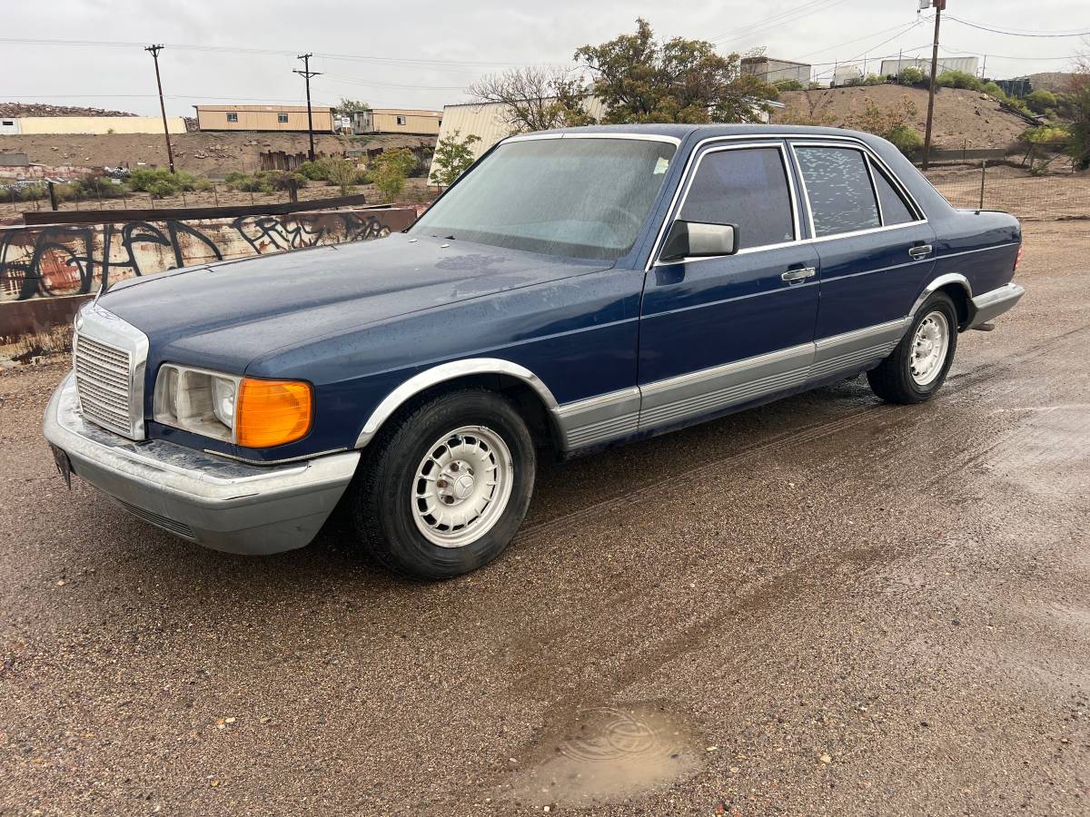 Mercedes-benz-380-1984