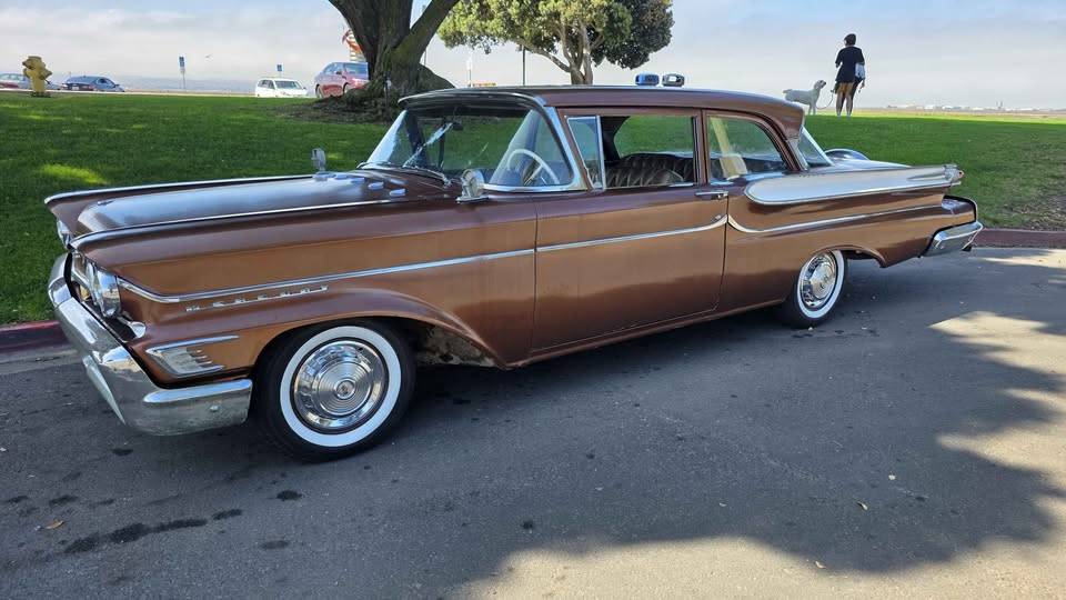 Mercury-Metalist-1958-Brown