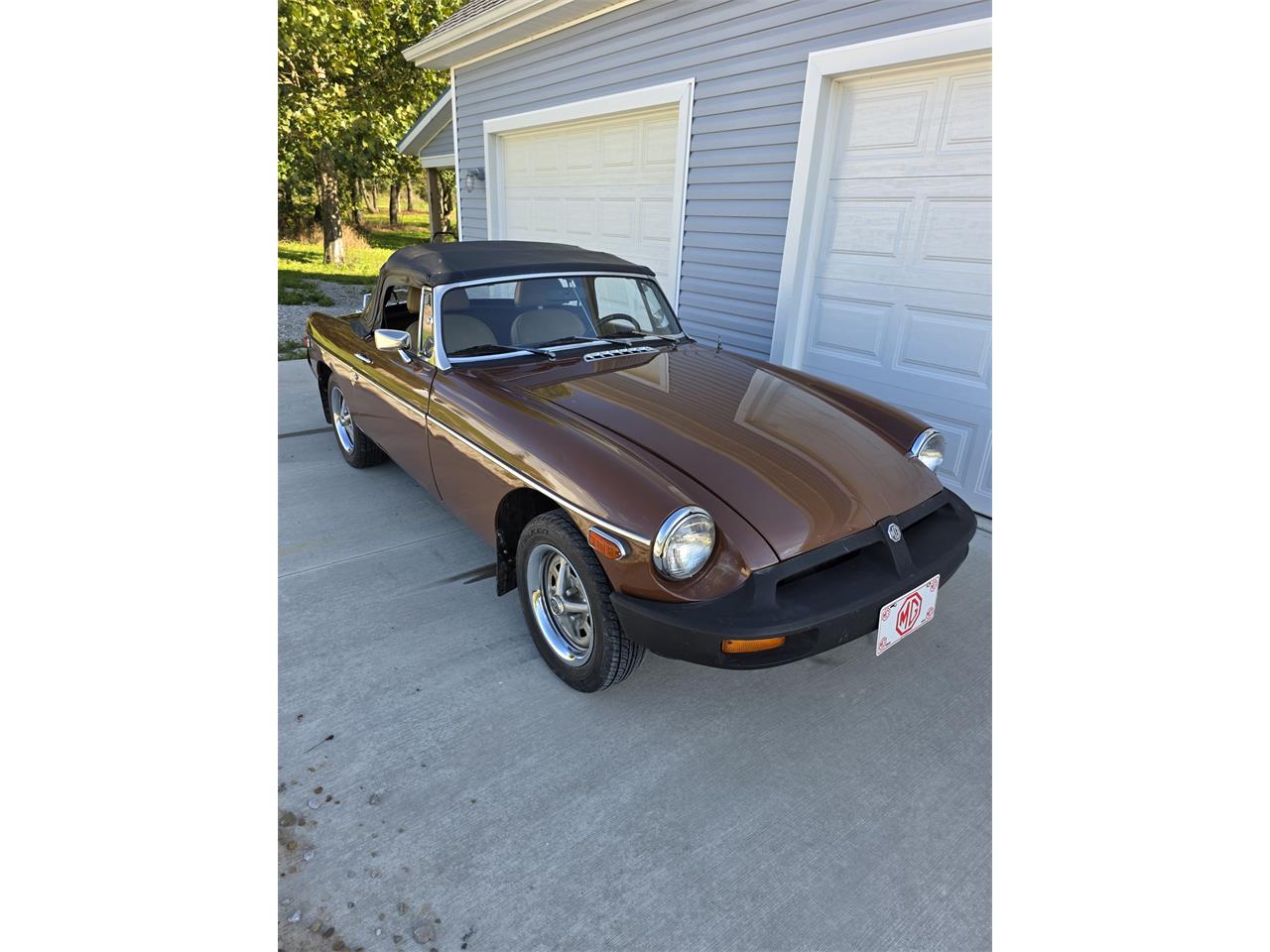 Mg-Mgb-1980-Brown-Brown