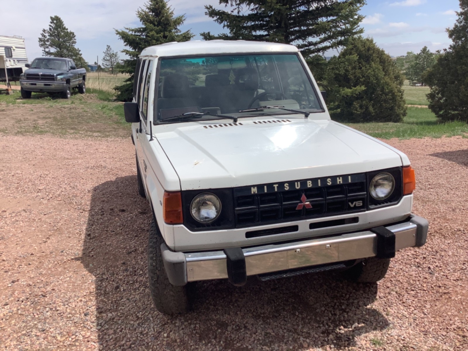 Mitsubishi-Montero-1991-SUV