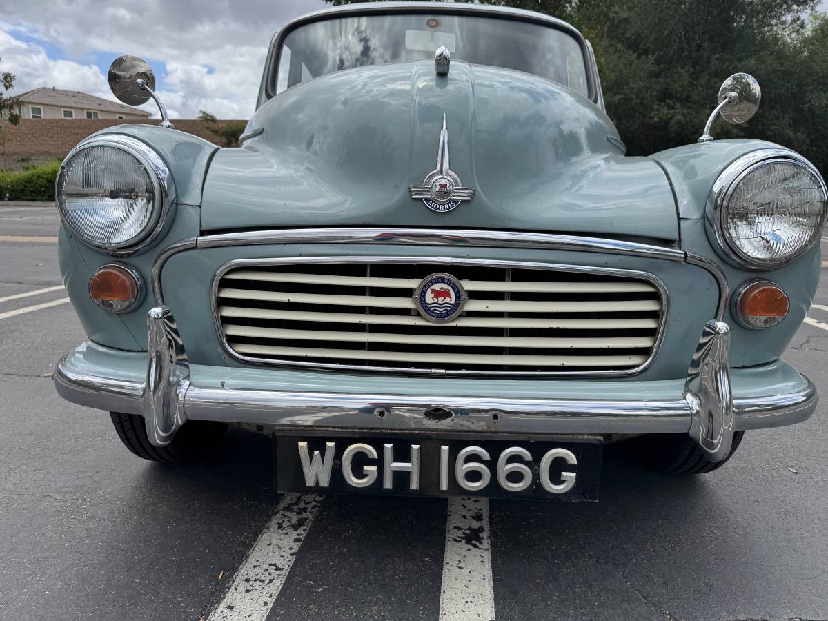 Morris-Minor-1968-Gray