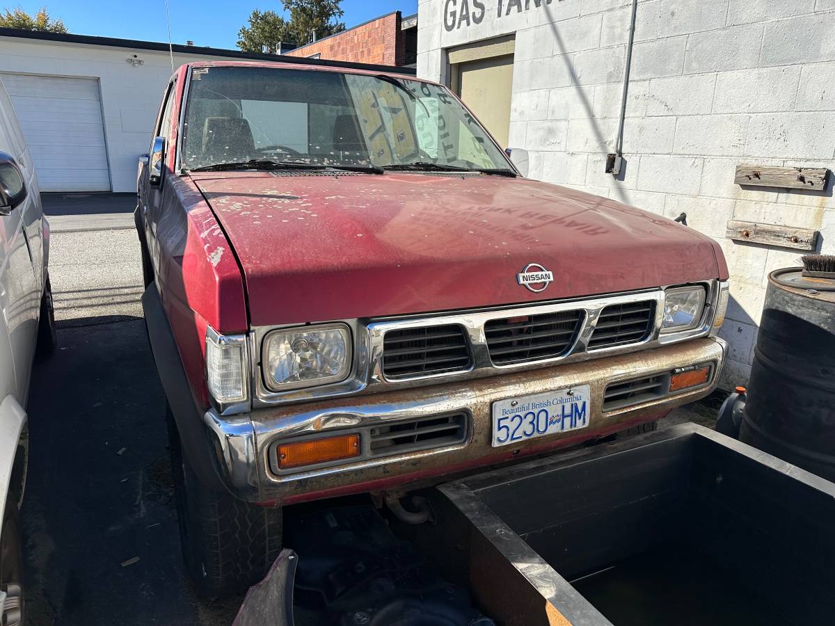Nissan-Pickup-d21-1993-Red