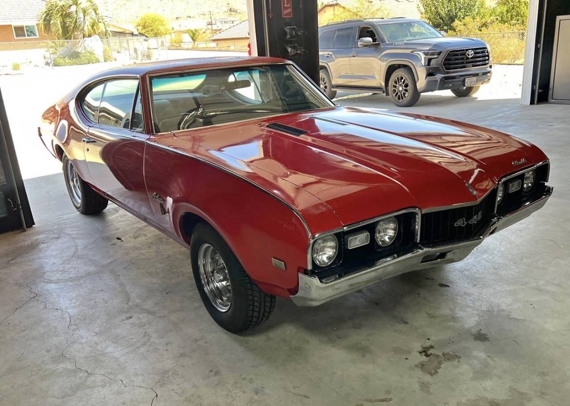 Oldsmobile-Cutlass-supreme-1968