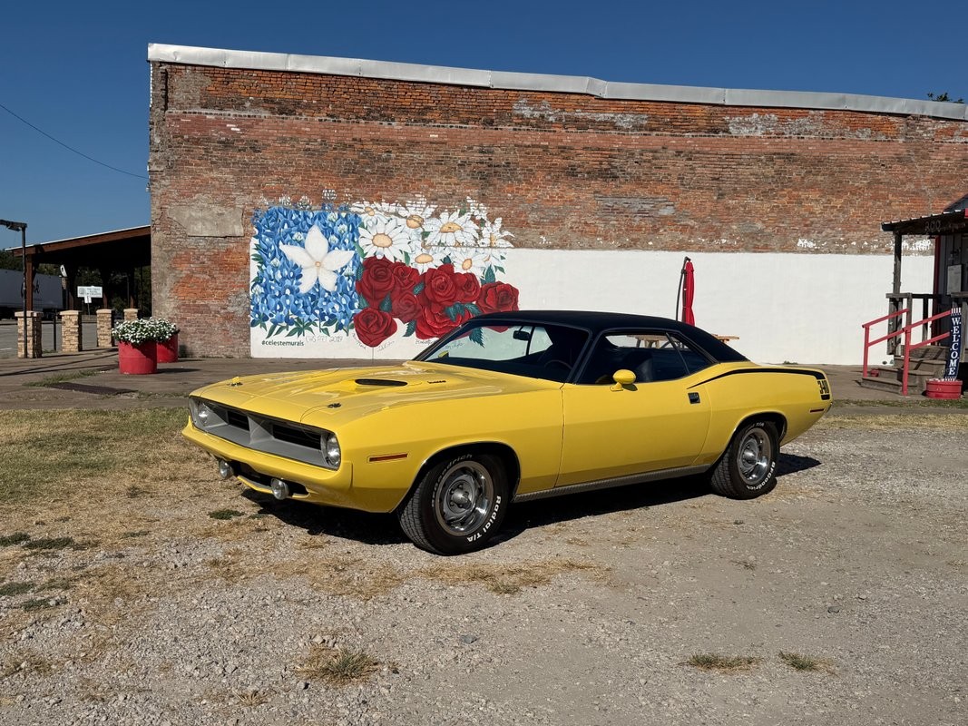 Plymouth-Cuda-1970-Black
