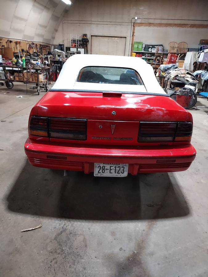 Pontiac-Sunbird-convertible-1993-Red
