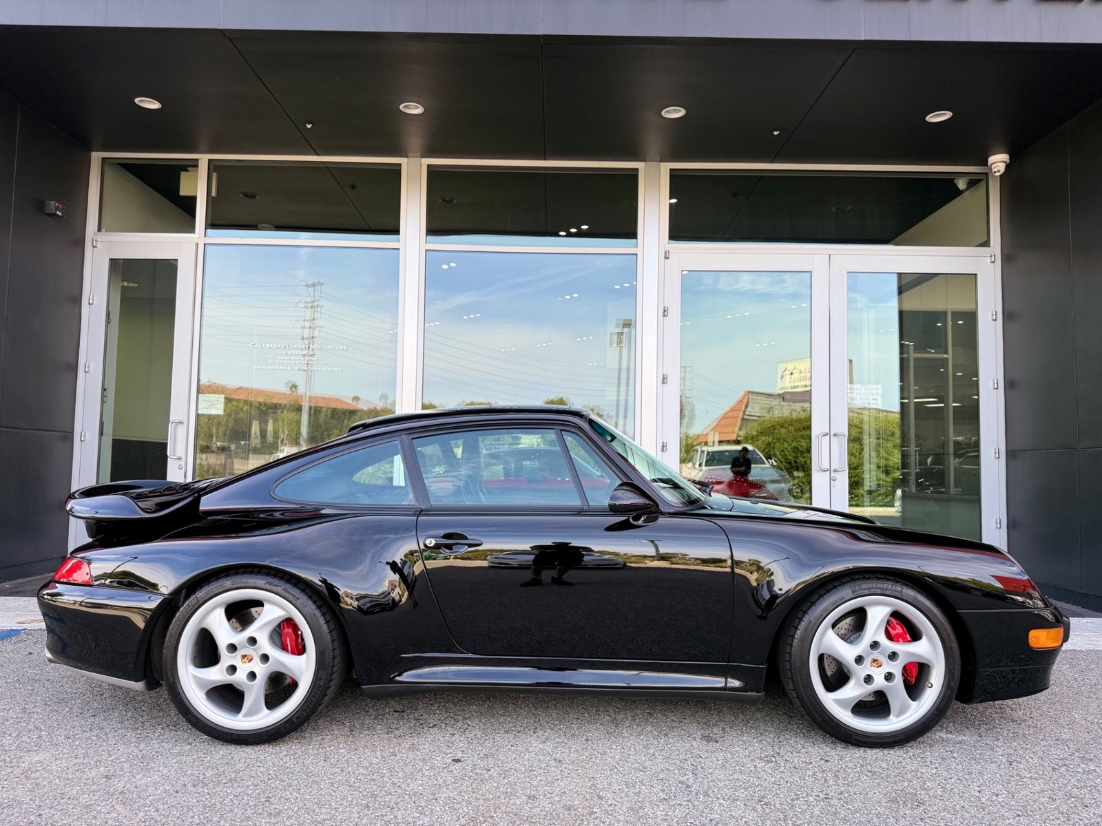 Porsche-911-1997-Coupe-Black