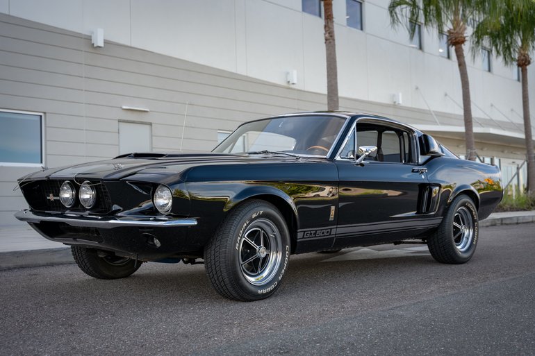 Shelby-Gt500-1967-Black-Black