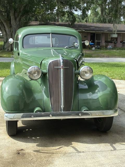 Standard-sedan-1936-Green