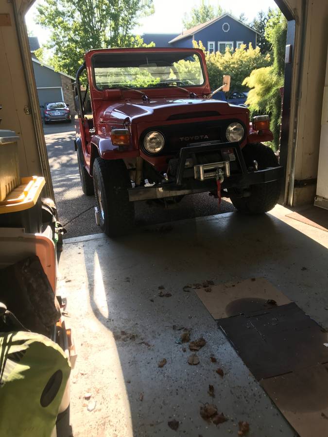 Toyota-Fj-40-1975
