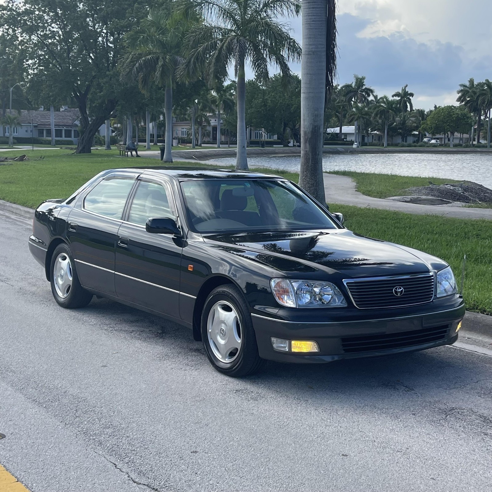 Toyota-Other-1997-Sedan-Grey