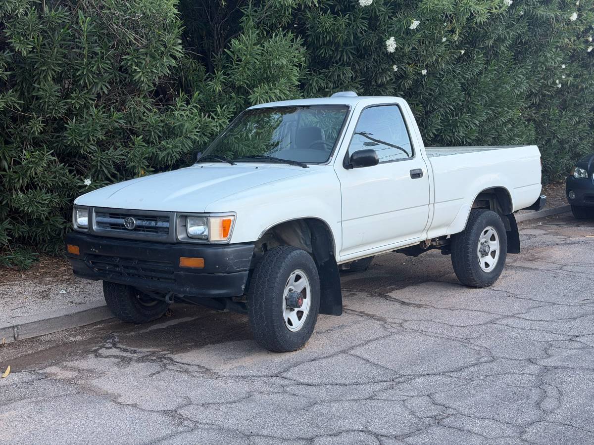 Toyota-Pickup-1994