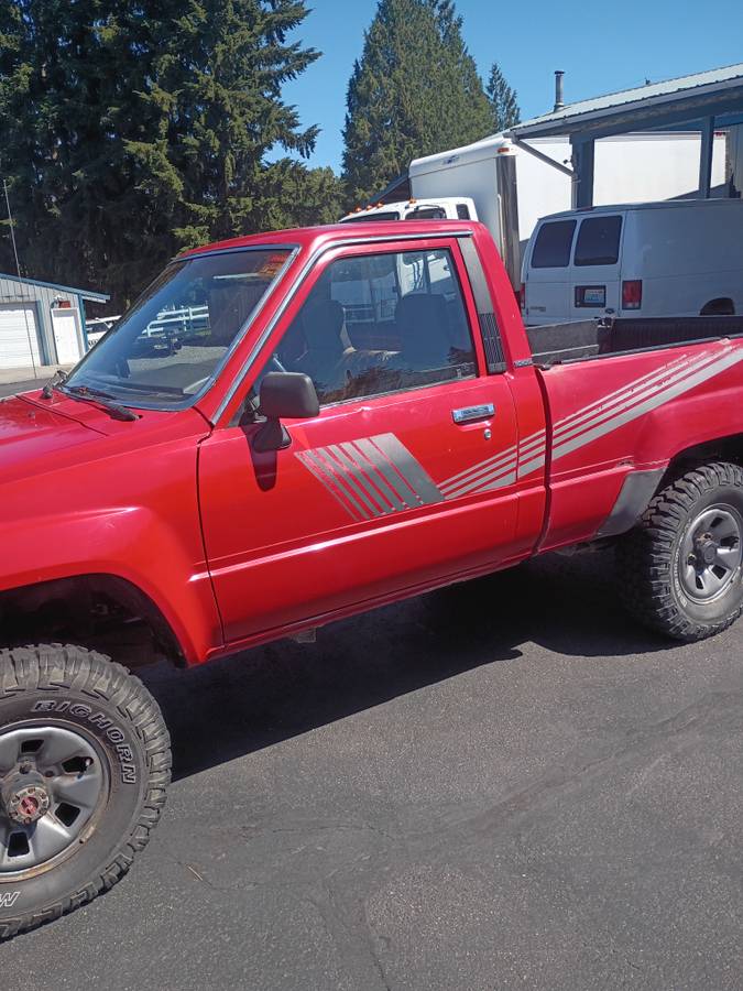 Toyota-Sr5-pickup-1987