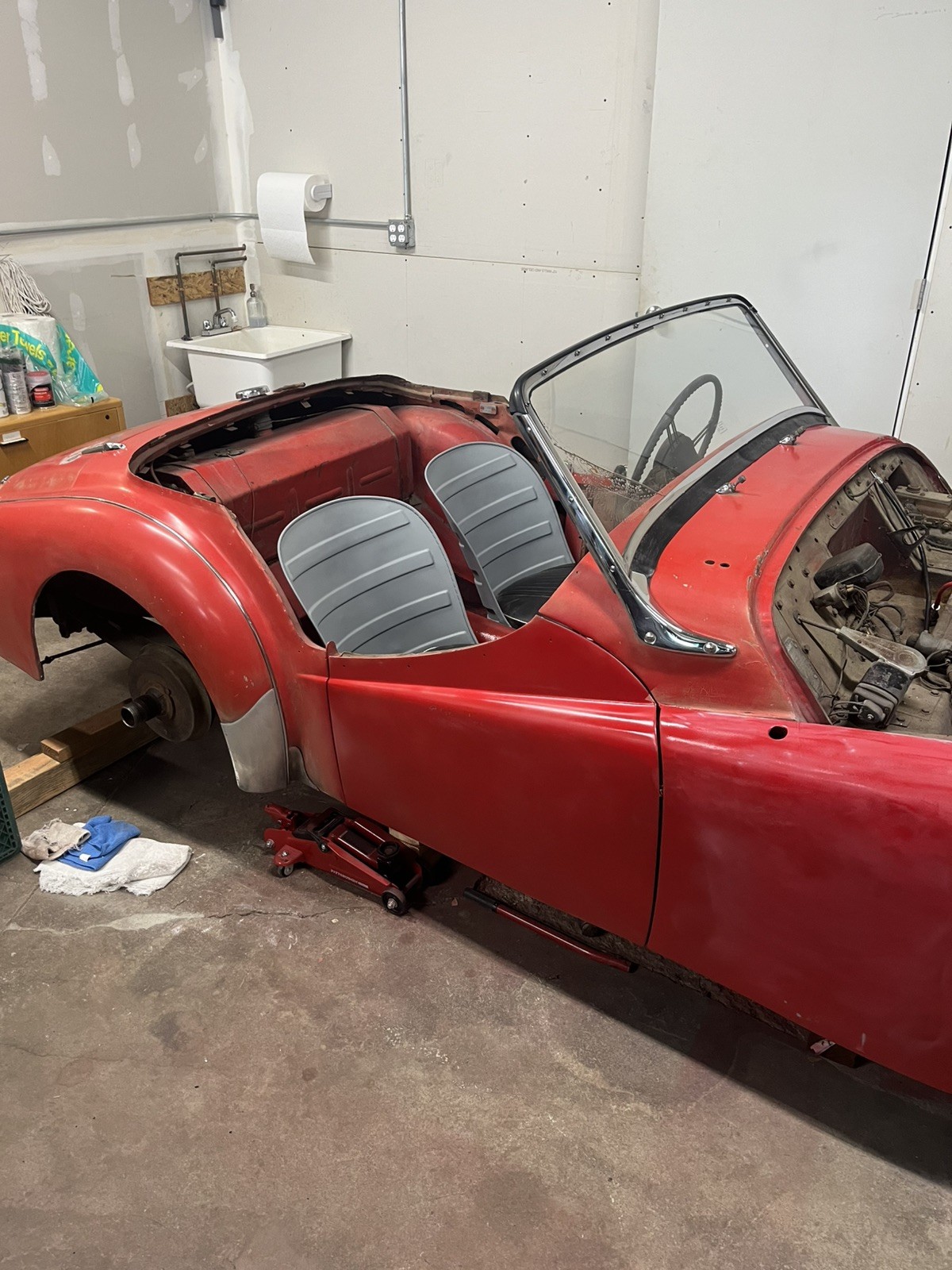 Triumph-TR2-1955-Roadster-Black
