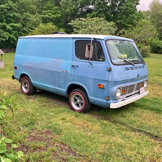 Unknown-G10-chevy-van-1968