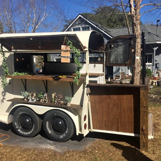 Unknown-Package-deal-1993-dodge-b350-vanmobile-horse-trailer-barcatering-trailerhog-cookerhorse-trailer-1993