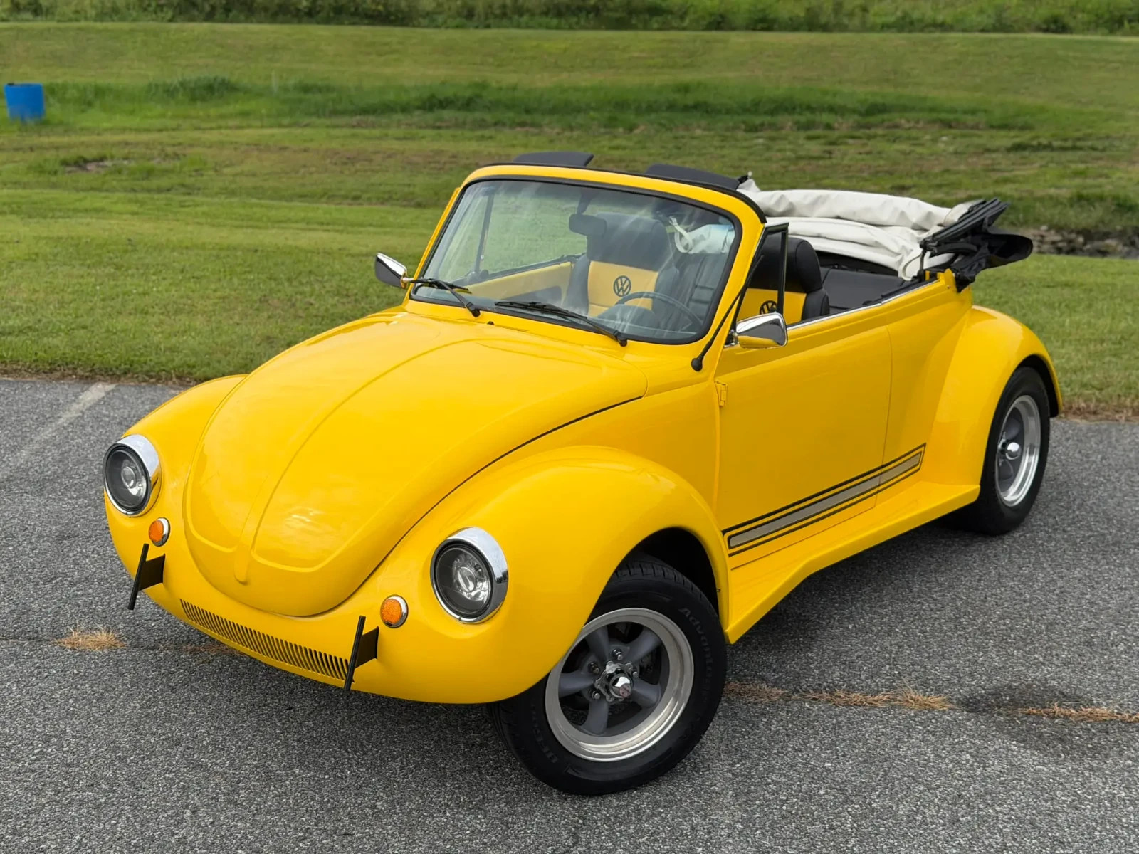 Volkswagen-Beetle-Classic-1976-Convertible